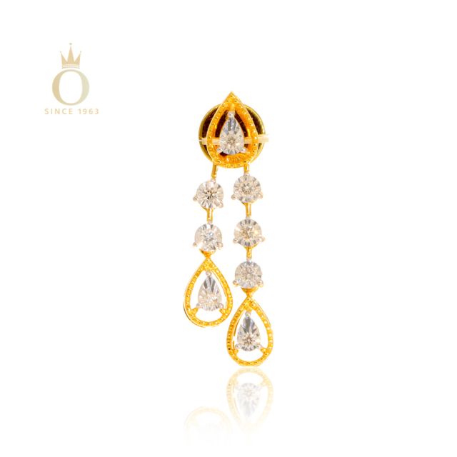 DIAMOND TOP EARRING