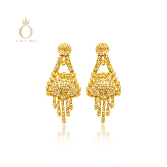 FANCY GOLD EARRING