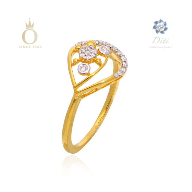 DIAMOND LADIES FANCY RING