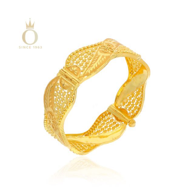 Dreamy Bride Gold Bangle - Image 2